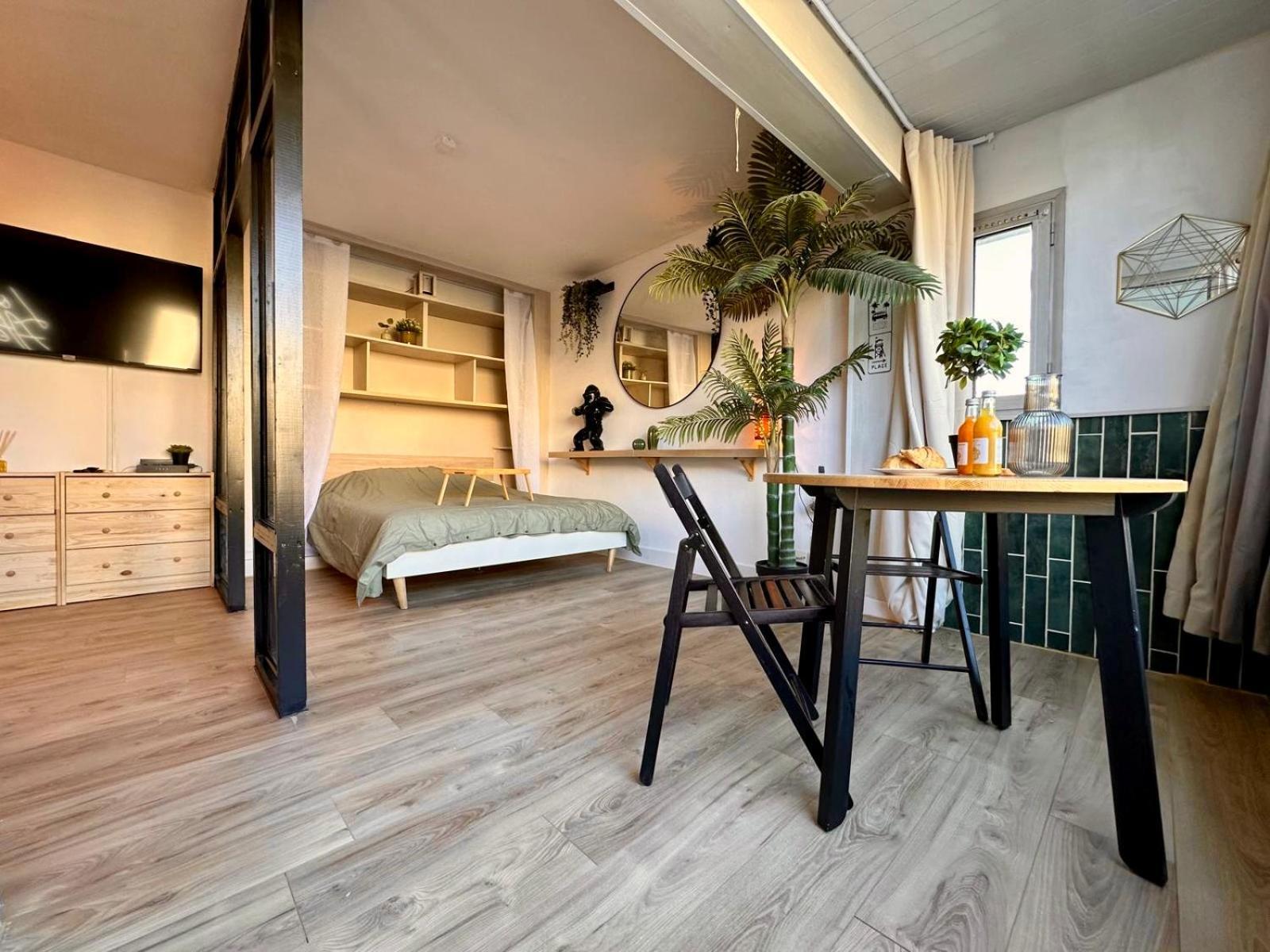 Splendide Loft Jacuzzi Et Cinema - Cap D'Agde Lägenhet Exteriör bild